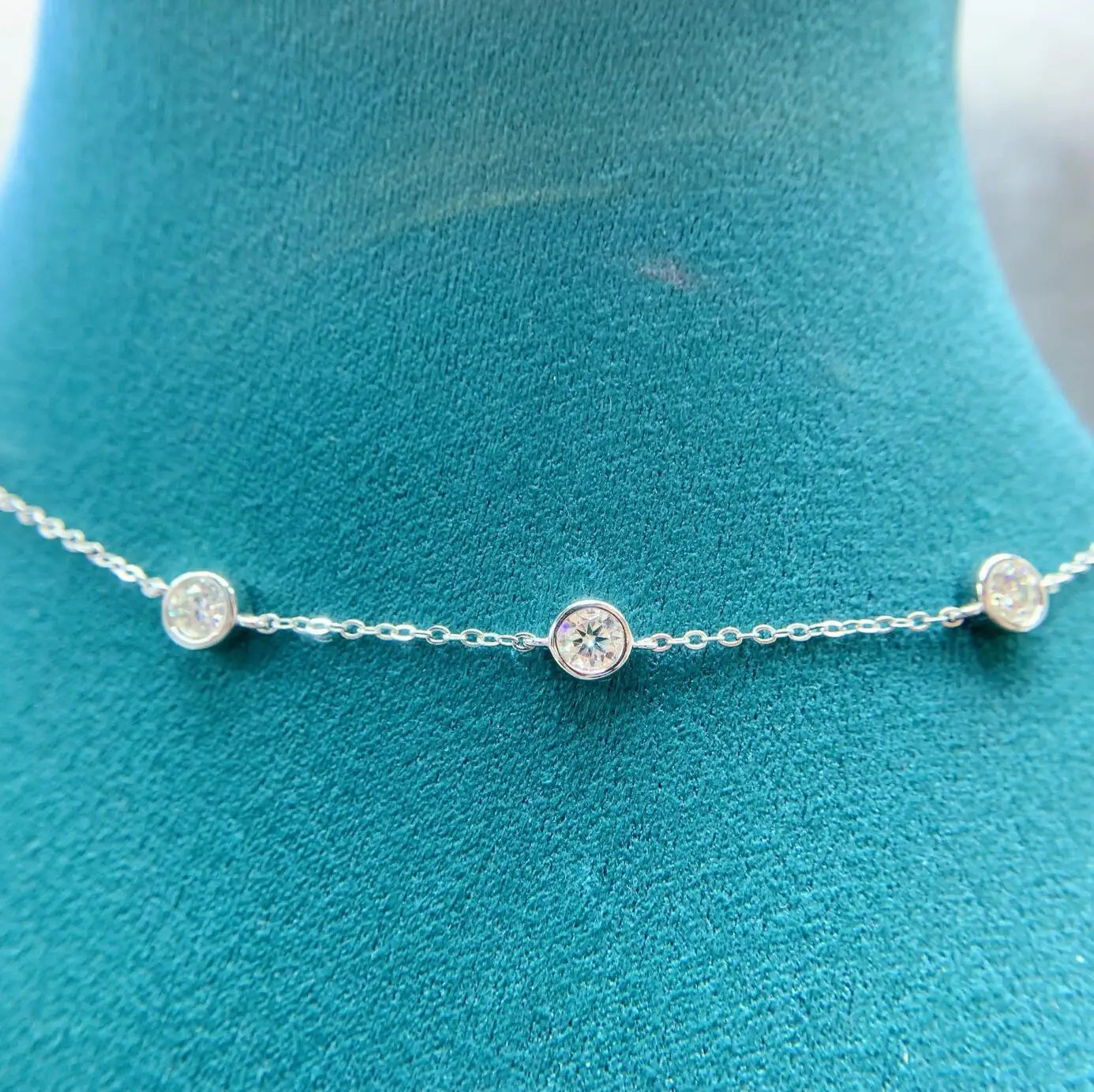 2.5ct Moissanite 5 Stones Moissanite 18k Gold Plated Necklace