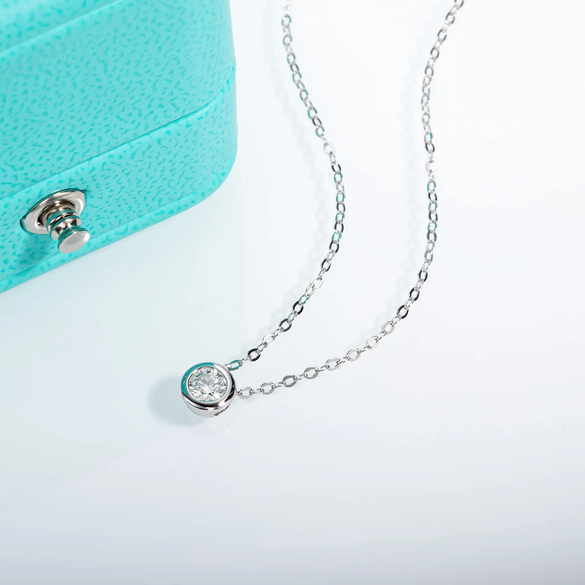 18K Gold Plated 0.3ct Moissanite Round Brilliant Cut Necklace