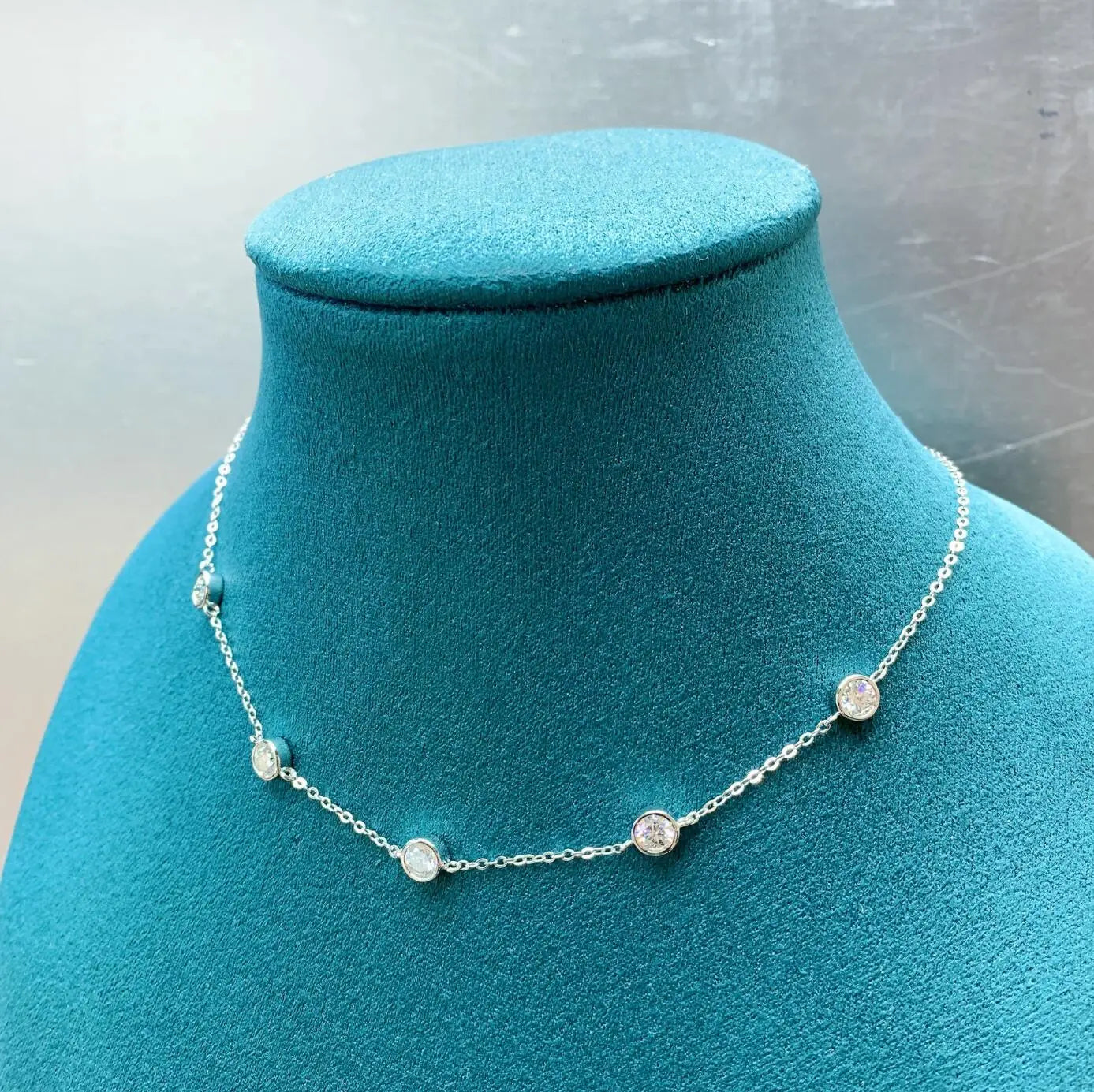 2.5ct Moissanite 5 Stones Moissanite 18k Gold Plated Necklace
