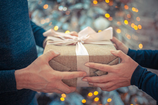 Heartwarming Christmas Gift Ideas for Moms: Finding the Perfect Present