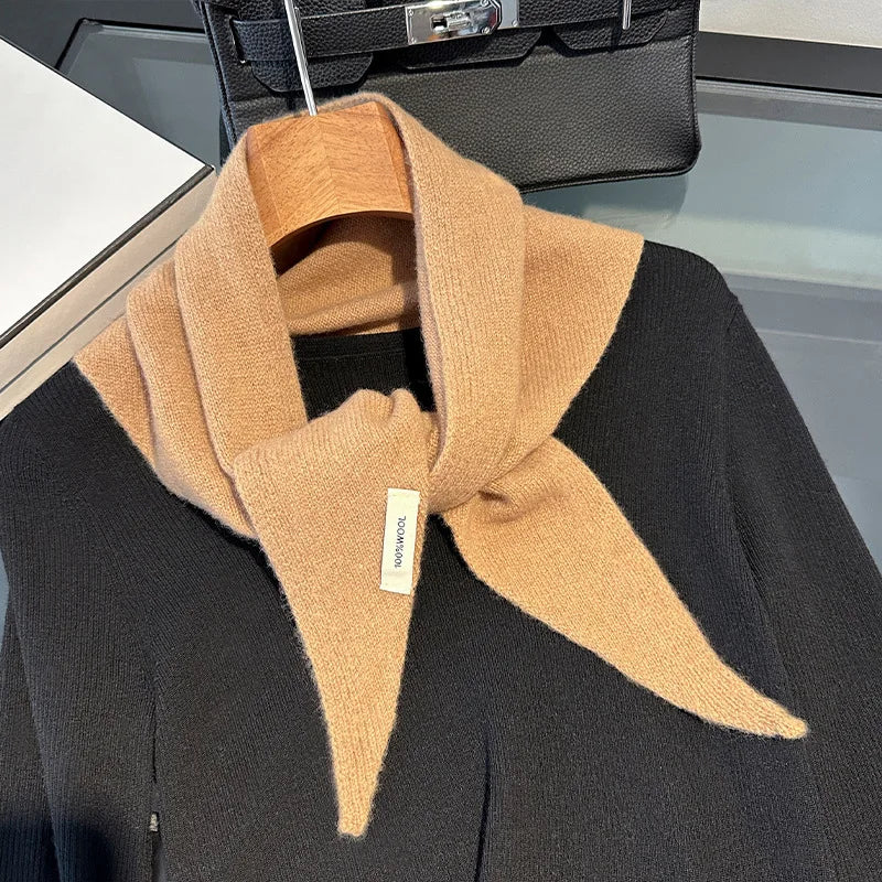 100% Wool Triangular Neck Scarf - Kinnted Scarf