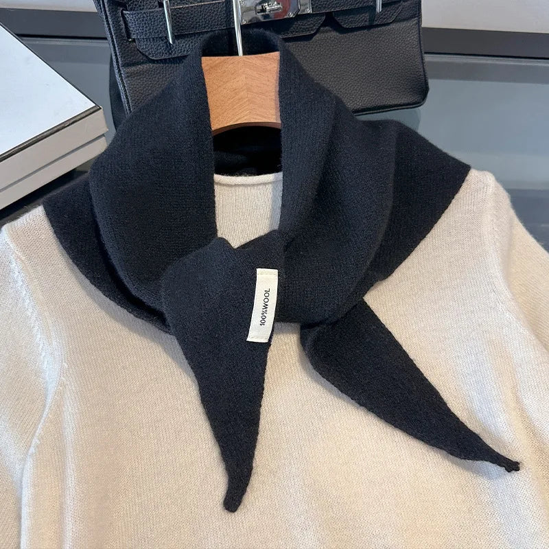 100% Wool Triangular Neck Scarf - Kinnted Scarf