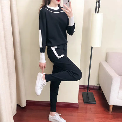 Two Pieces Knitted Round Neckline Sweater and Trousers Set