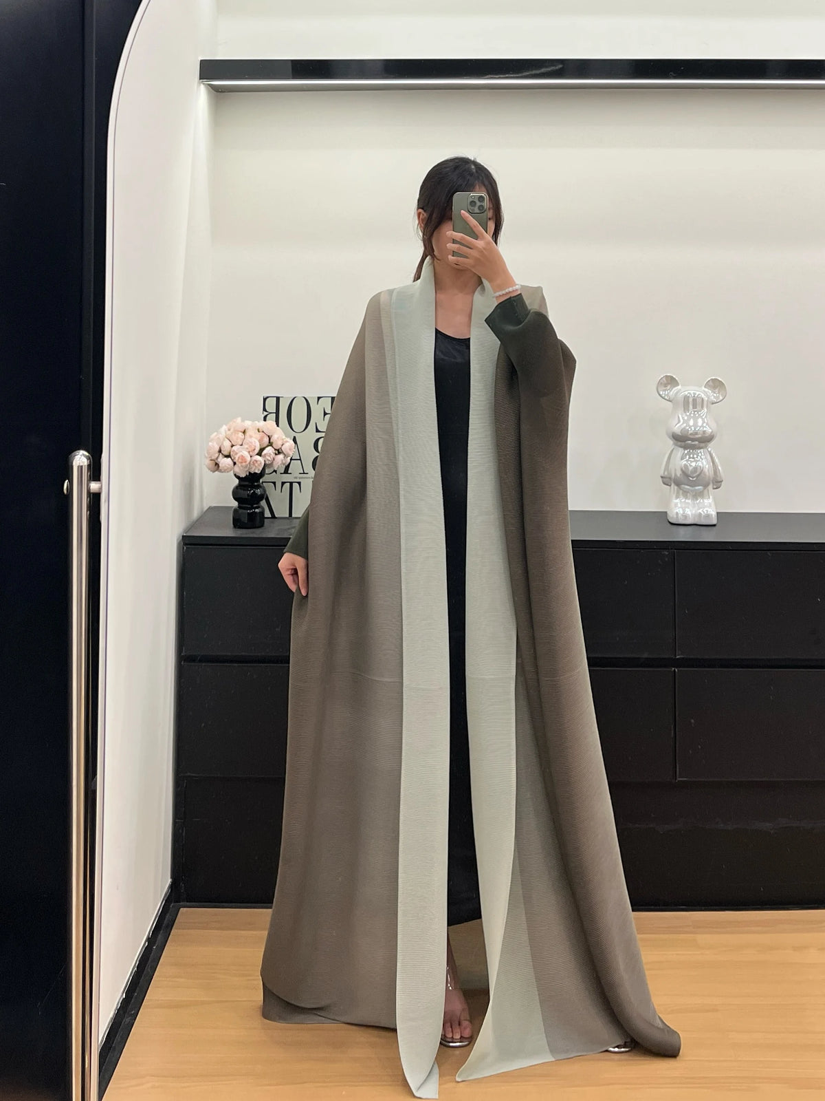 Crinkled Open Front Radiant Abaya – Bat Sleeve Throw-On Cardigan