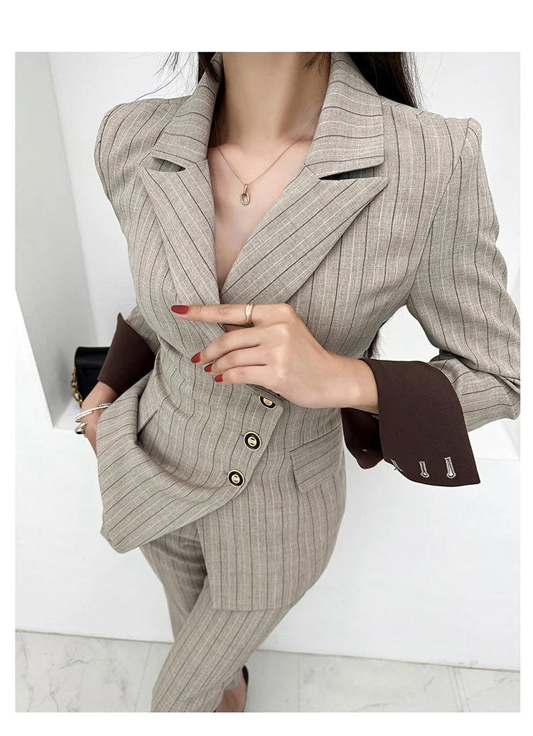 Women’s Khaki Striped Slim-Fit Suit – Tailored Blazer with Foldable Cuffs