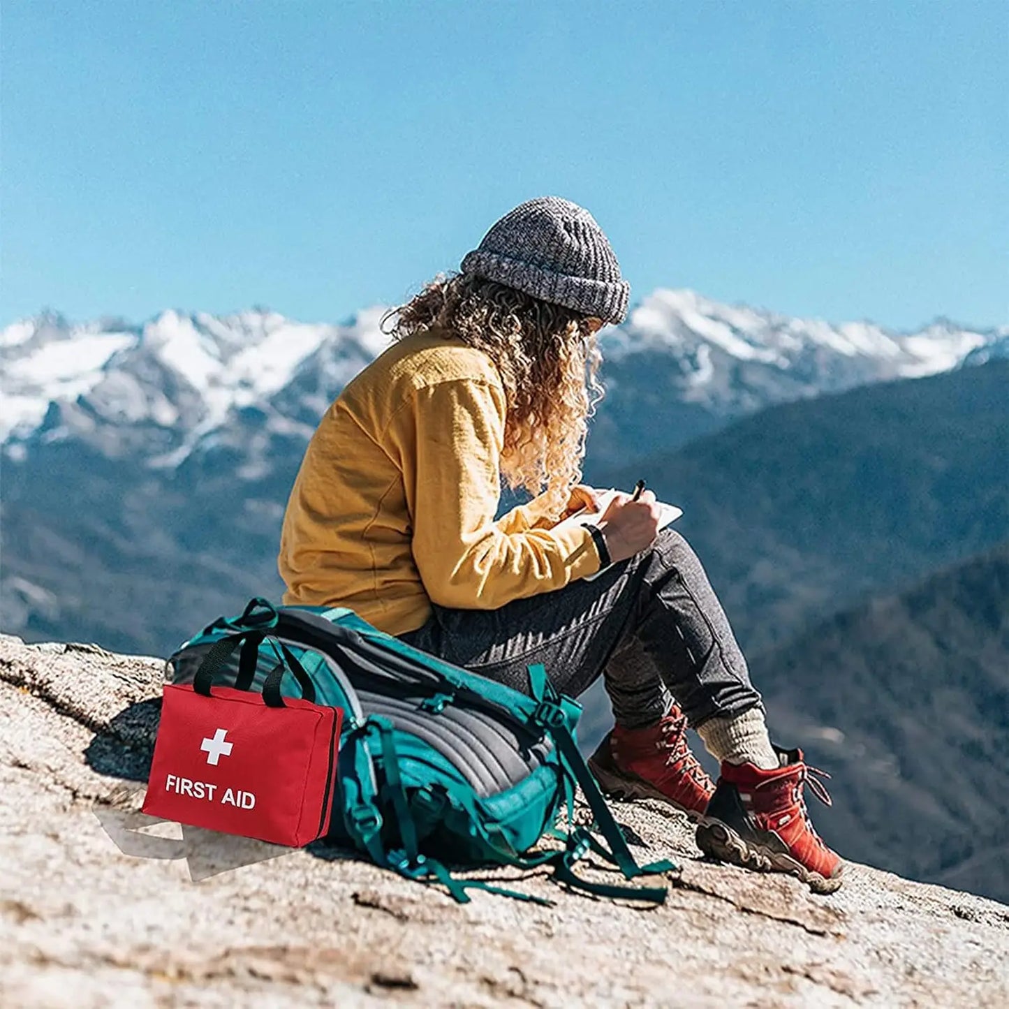 260 Pcs Emergency & Tactical First Aid System