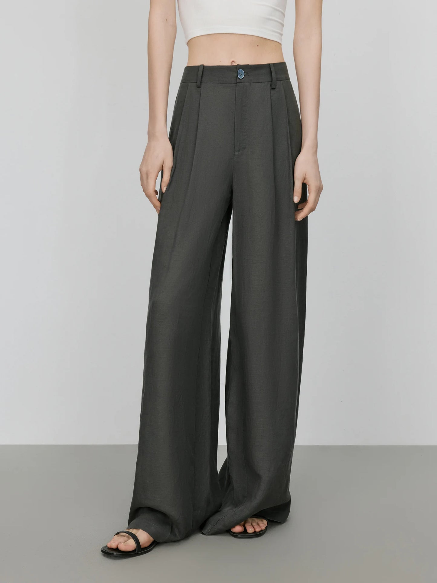 Linen Two-Piece Pants Suit – Sleeveless Top & Wide-Leg Trousers