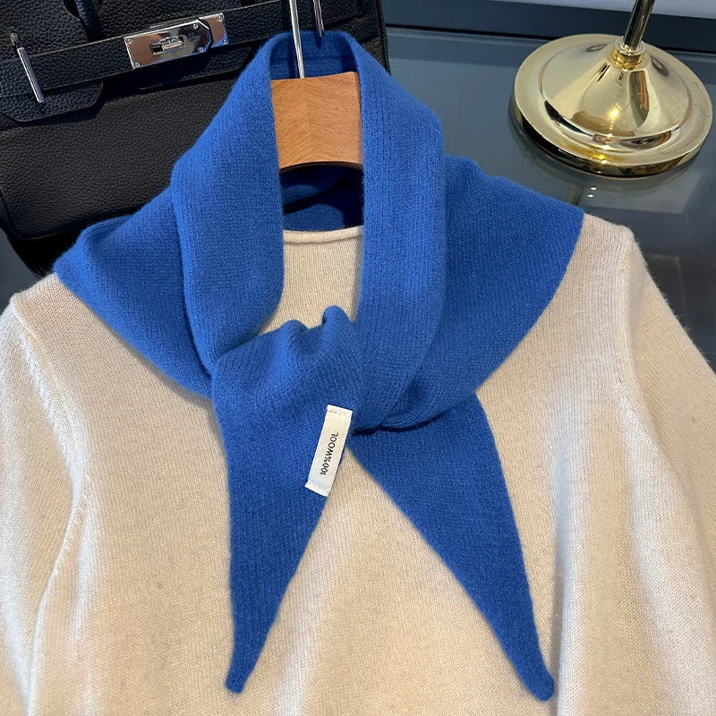 100% Wool Triangular Neck Scarf - Kinnted Scarf