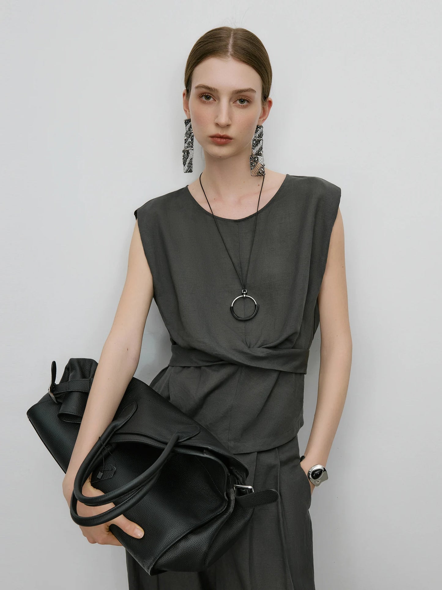 Linen Two-Piece Pants Suit – Sleeveless Top & Wide-Leg Trousers