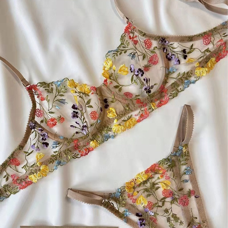 Floral Embroidery Lingerie Set Lace Bra and Panty Set