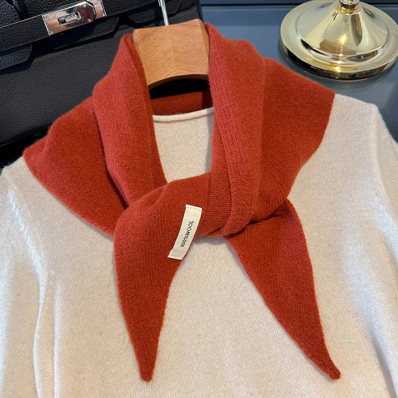 100% Wool Triangular Neck Scarf - Kinnted Scarf