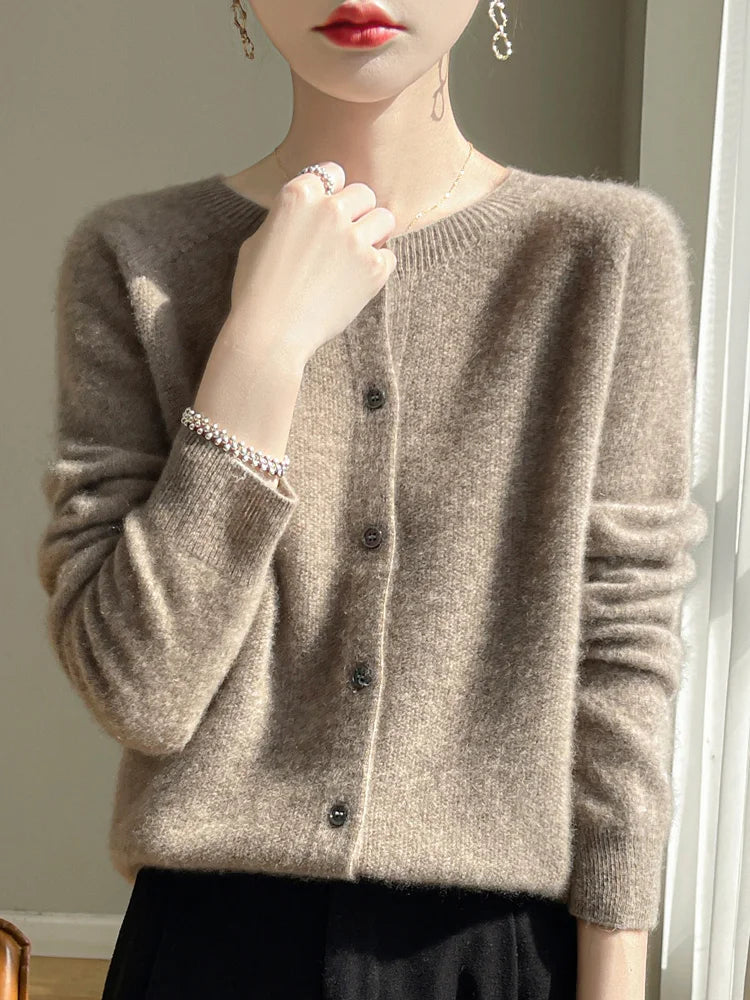 100% Merino Wool Women’s Basic Cardigan
