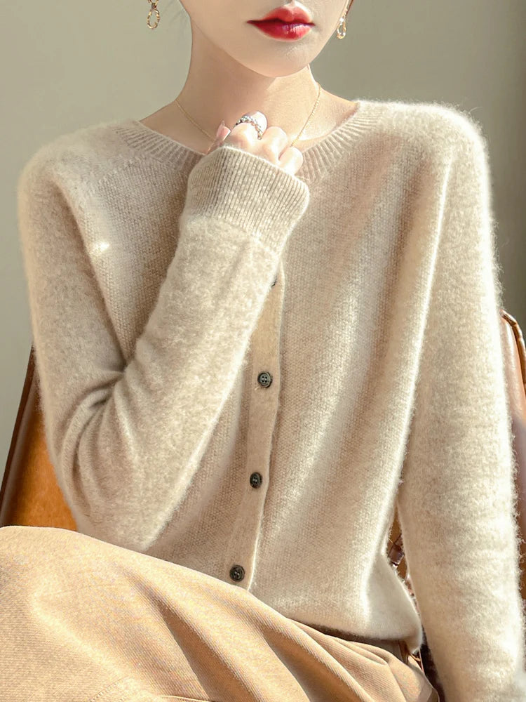 100% Merino Wool Women’s Basic Cardigan