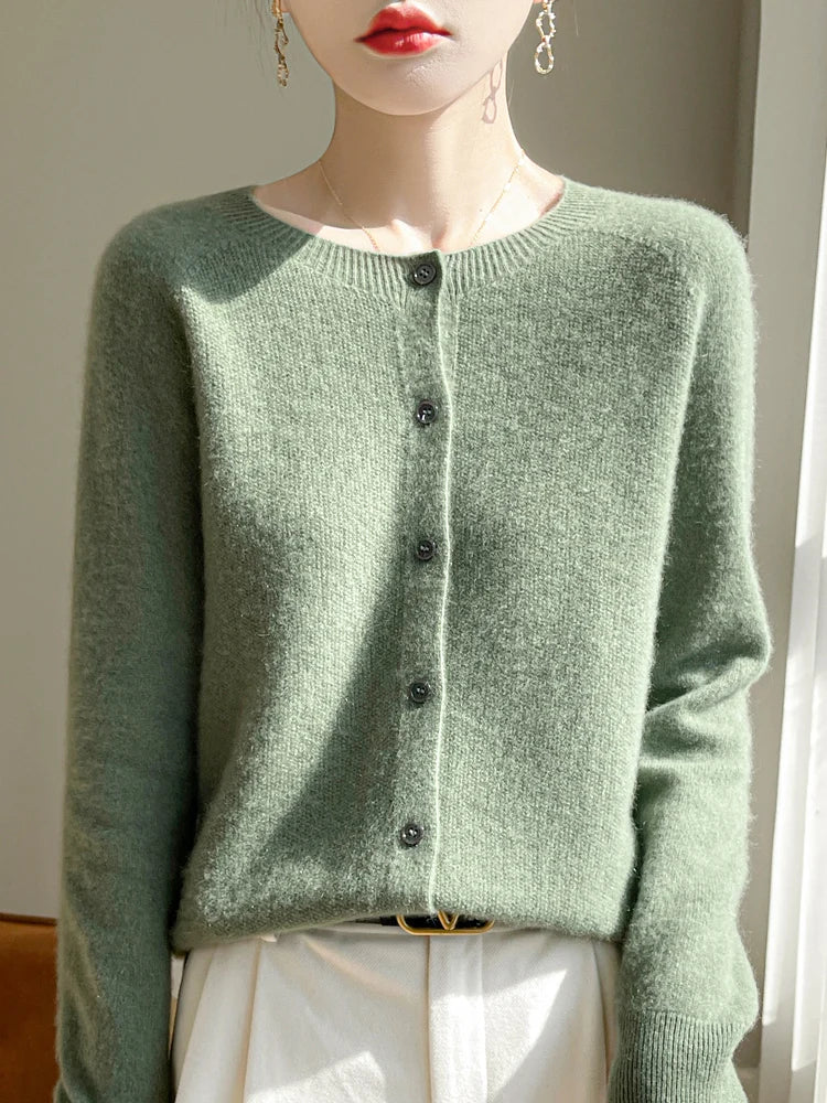100% Merino Wool Women’s Basic Cardigan